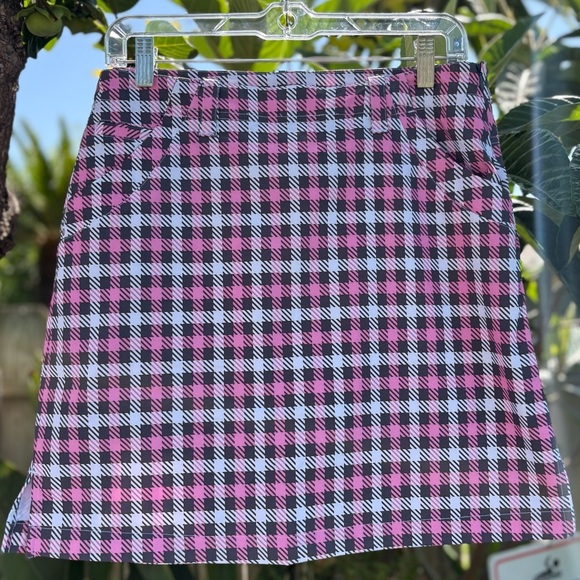 NVO by Lanctot Women’s Pink and Dark Grey Plaid Golf Skorts Skirt Shorts Size 4 - Picture 1 of 12